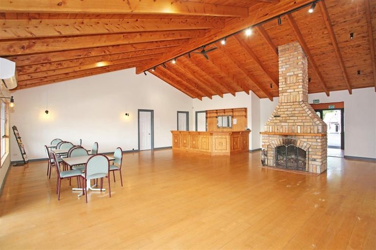 Photo of property in 59 Chamberlain Road, Bombay, 2675