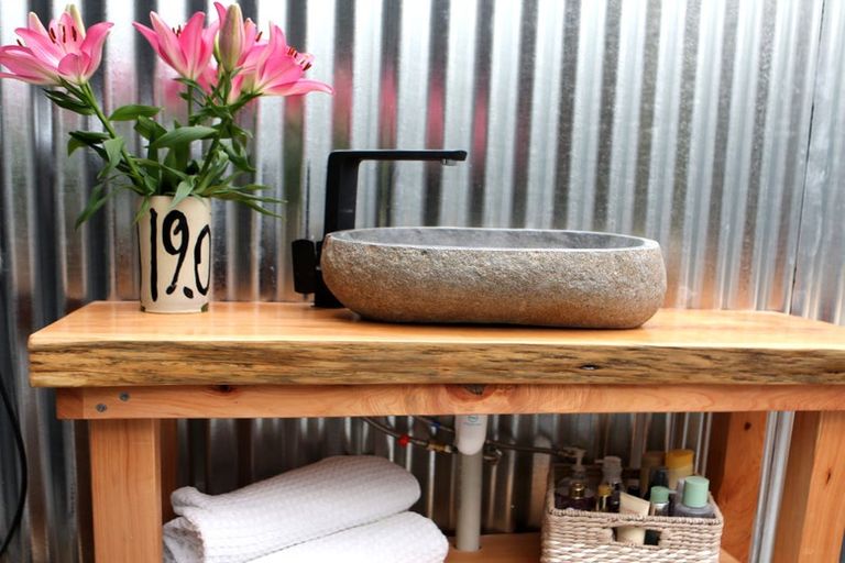 Photo of property in 124 North Shore Road, Eskdale, Napier, 4182