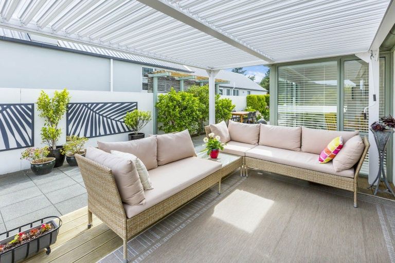 Photo of property in 2a Vernon Grove, Brown Owl, Upper Hutt, 5018