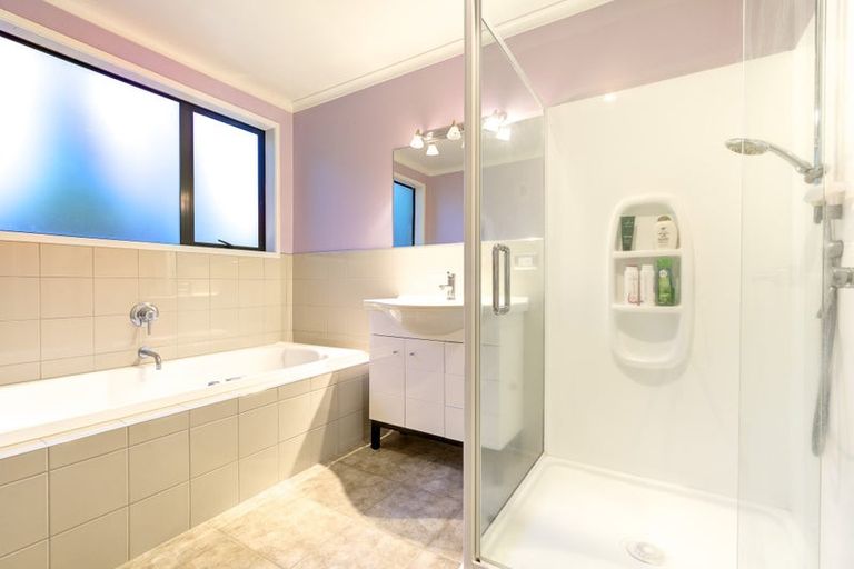 Photo of property in 16 Gordon Street, Hillcrest, Hamilton, 3216