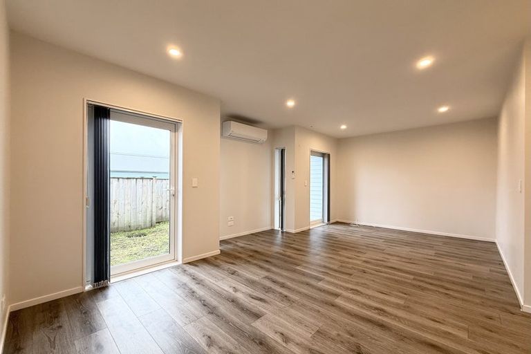 Photo of property in 6 Riroriro Close, Papakura, 2110