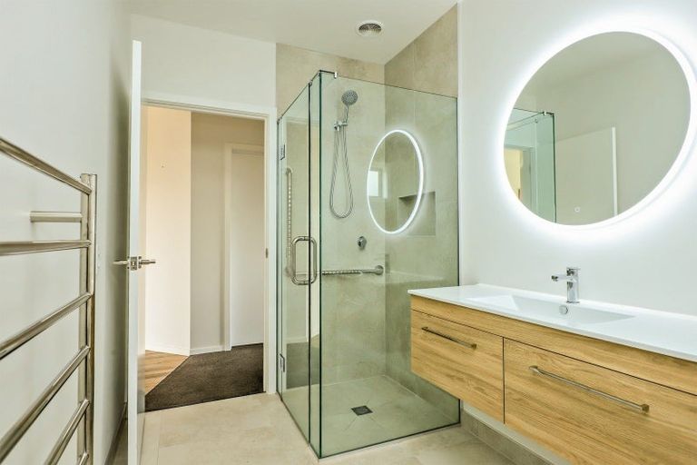 Photo of property in 22 Cassin Place, Taradale, Napier, 4112