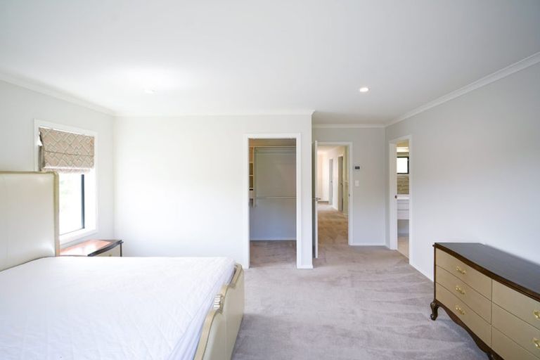 Photo of property in 18 Prestbury Grove, Churton Park, Wellington, 6037