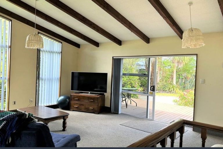 Photo of property in 37 Wakefield Street, Westport, 7825