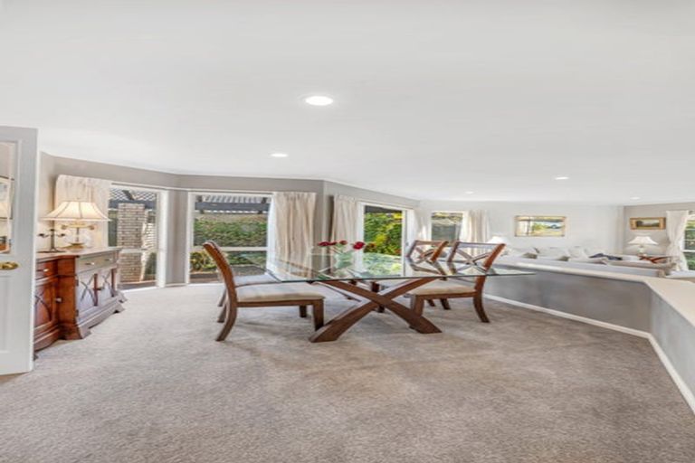 Photo of property in 5 Bronte Place, Somerville, Auckland, 2014