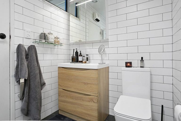 Photo of property in 9a Florida Place, Cambridge, 3434