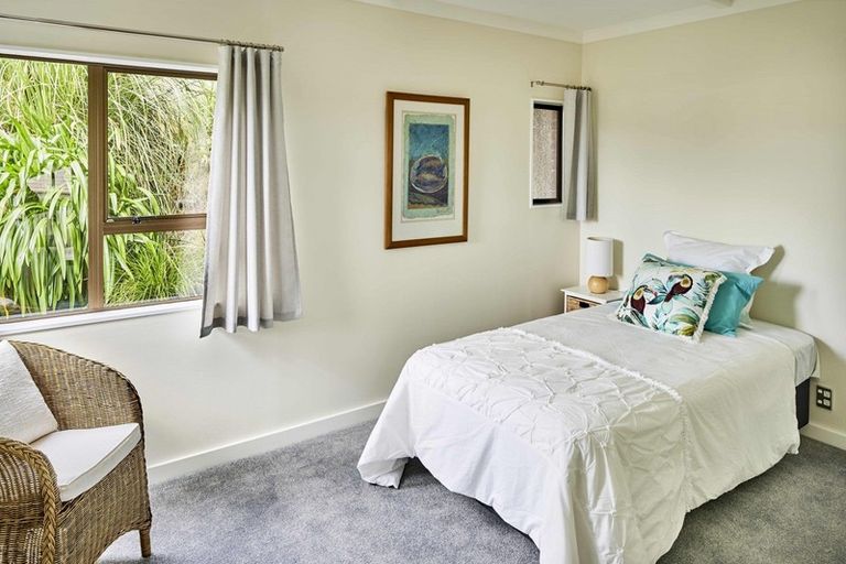 Photo of property in 18 Bosun Terrace, Whitby, Porirua, 5024