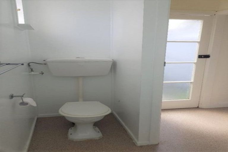 Photo of property in 1/10 Blease Street, New Lynn, Auckland, 0600