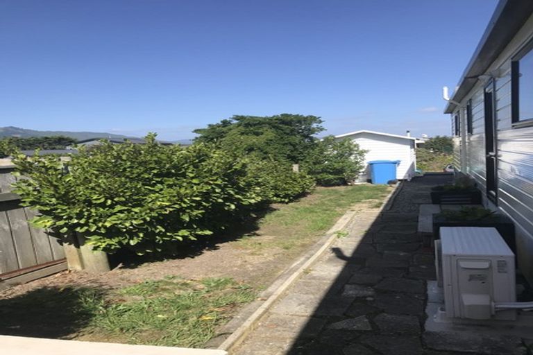 Photo of property in 70 Dixie Street, Te Horo Beach, Otaki, 5581