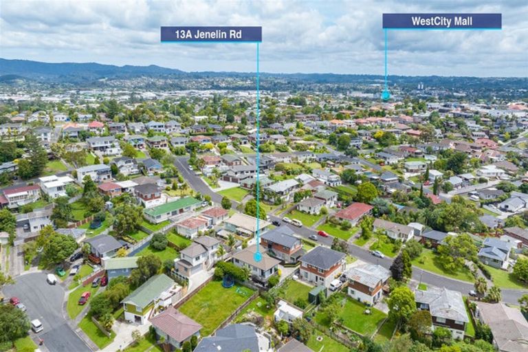 Photo of property in 13a Jenelin Road, Glendene, Auckland, 0602