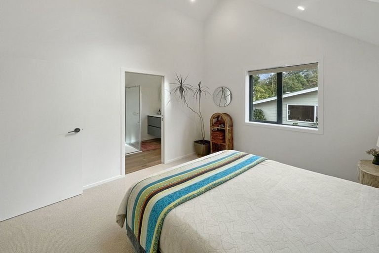 Photo of property in 42 Saxton Road, Upper Vogeltown, New Plymouth, 4371