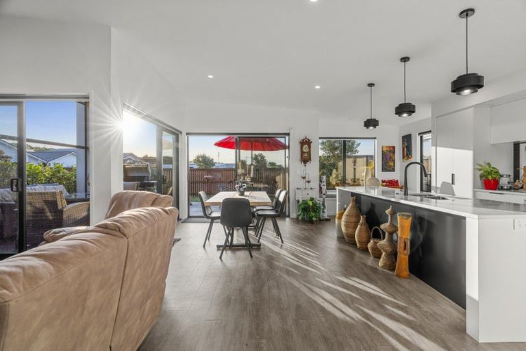 Photo of property in 57 Awatira Drive, Papamoa Beach, Papamoa, 3118