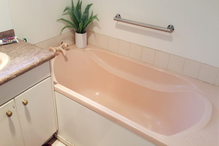 Photo of property in 65d Victoria Avenue, Waiuku, 2123