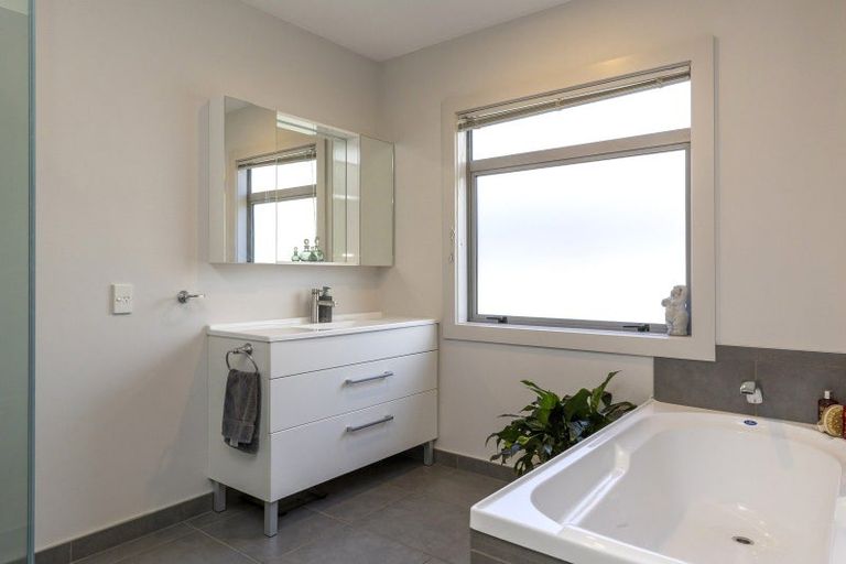 Photo of property in 3 Harling Close, Nukuhau, Taupo, 3330