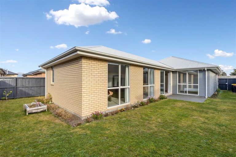 Photo of property in 59 Sholto Duncan Crescent, Halswell, Christchurch, 8025