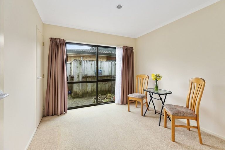 Photo of property in Redwood Village, 42/42 Main Road, Tawa, Wellington, 5028