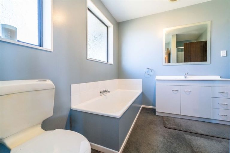 Photo of property in 76 Cheyenne Street, Sockburn, Christchurch, 8042