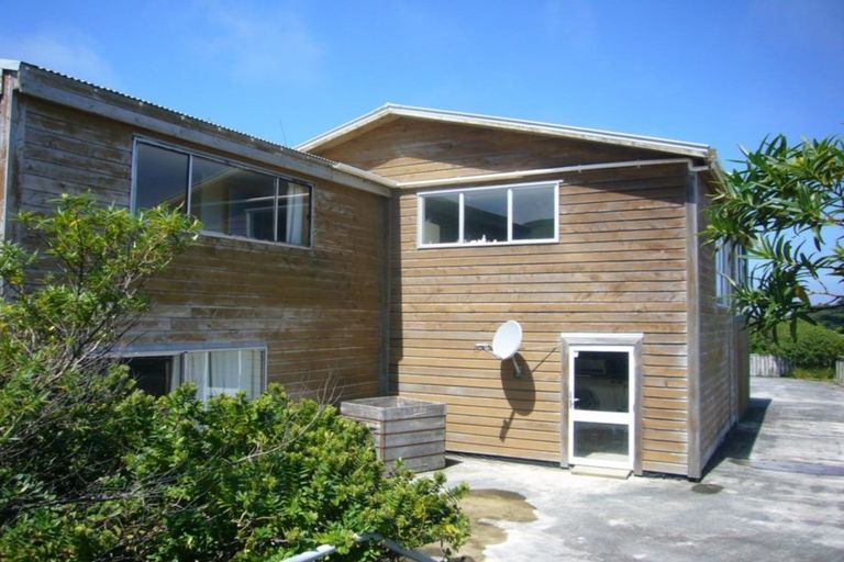 Photo of property in 65 Seaview Road, Cable Bay, 0420