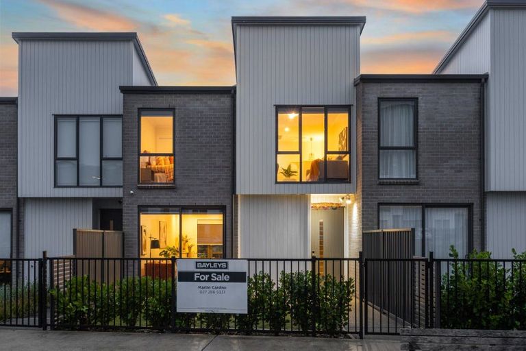 Photo of property in 6 Tokitoki Way, Kenepuru, Porirua, 5022