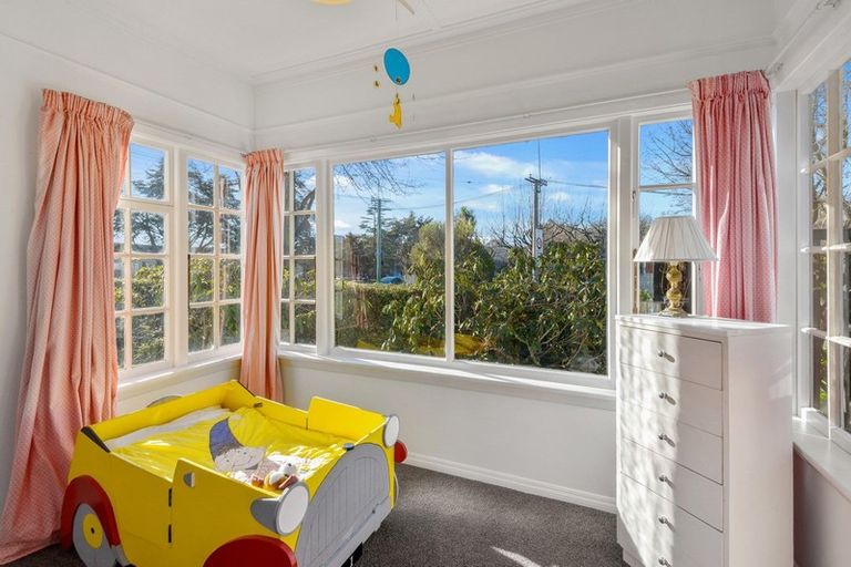 Photo of property in 2 Girvan Street, Fendalton, Christchurch, 8041