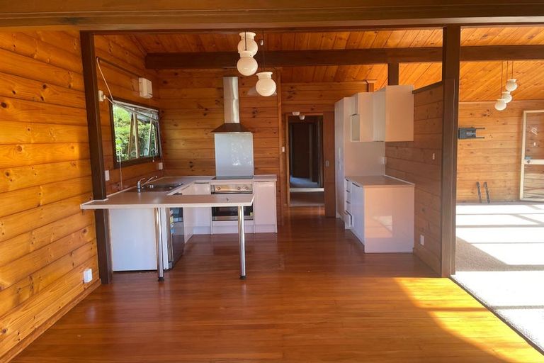 Photo of property in 12 Pennycook Place, Sunnyhills, Auckland, 2010