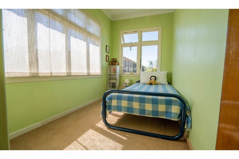 Photo of property in 55 Joseph Street, Waverley, Invercargill, 9810