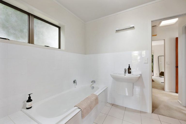 Photo of property in 3/3 Peter Terrace, Castor Bay, Auckland, 0620