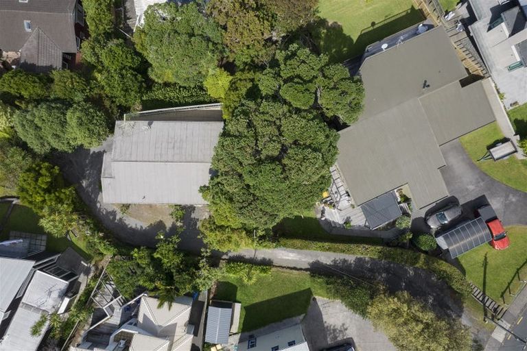 Photo of property in 71 Lyons Avenue, Murrays Bay, Auckland, 0630