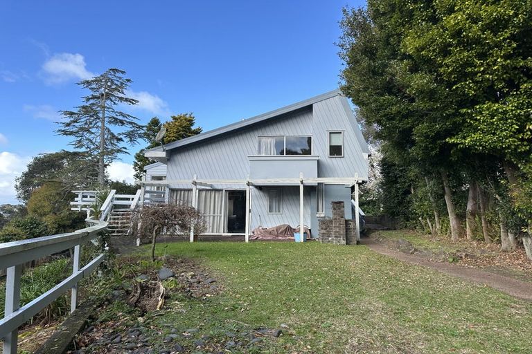 Photo of property in 50 Girrahween Drive, Totara Vale, Auckland, 0629