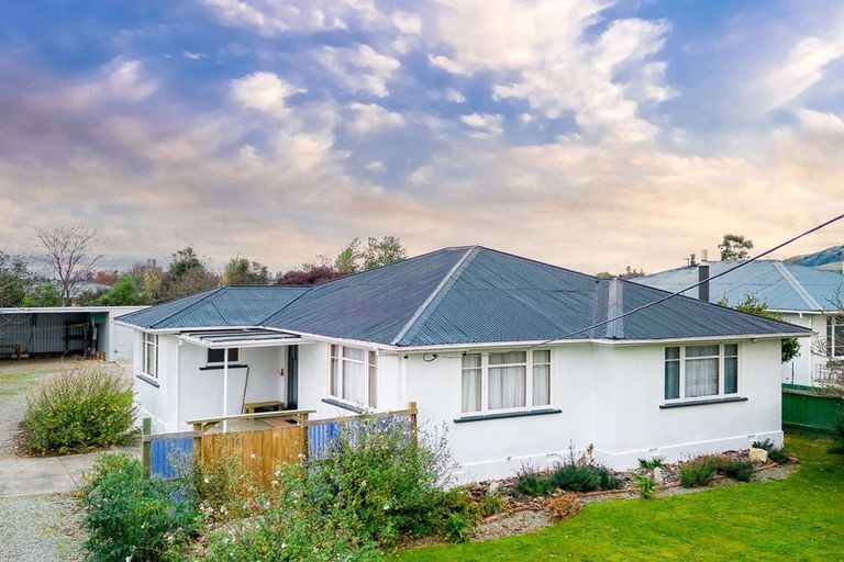 Photo of property in 11 Opie Street, Waimate, 7924