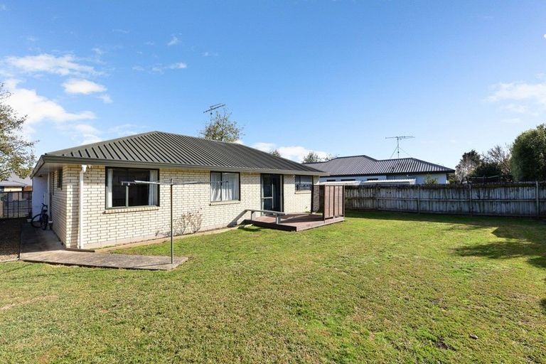 Photo of property in 10 Antrim Place, Nawton, Hamilton, 3200