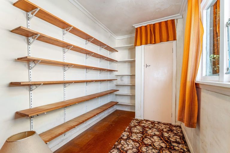 Photo of property in 17 Moana Road, Plimmerton, Porirua, 5026