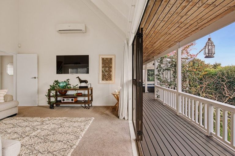 Photo of property in 8 Langstone Street, Welcome Bay, Tauranga, 3112