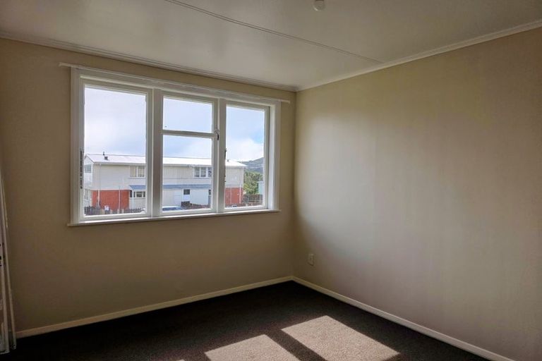 Photo of property in 42 Warspite Avenue, Cannons Creek, Porirua, 5024