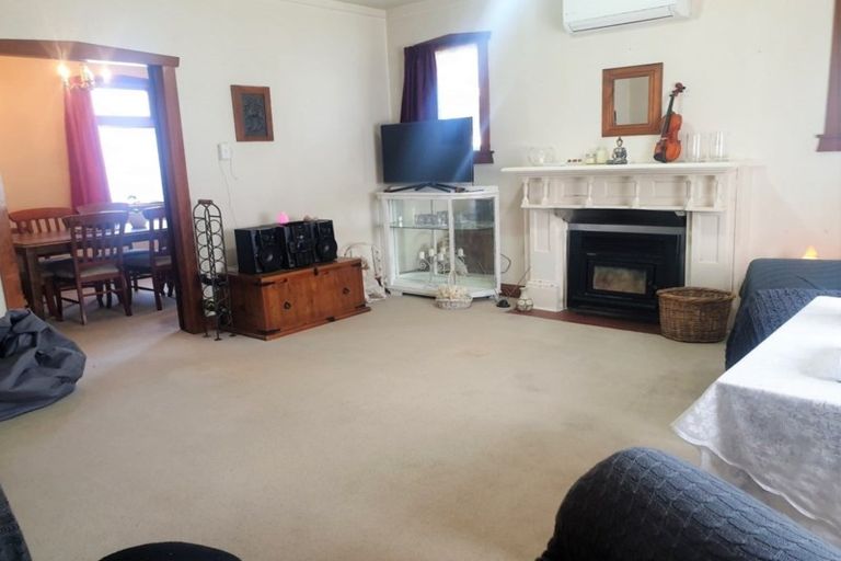 Photo of property in 2 King Street, Dannevirke, 4930