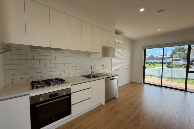 Photo of property in 3a Sheralee Place, Bucklands Beach, Auckland, 2014
