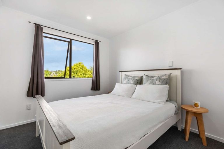 Photo of property in 80 Sunvue Road, Glen Eden, Auckland, 0602