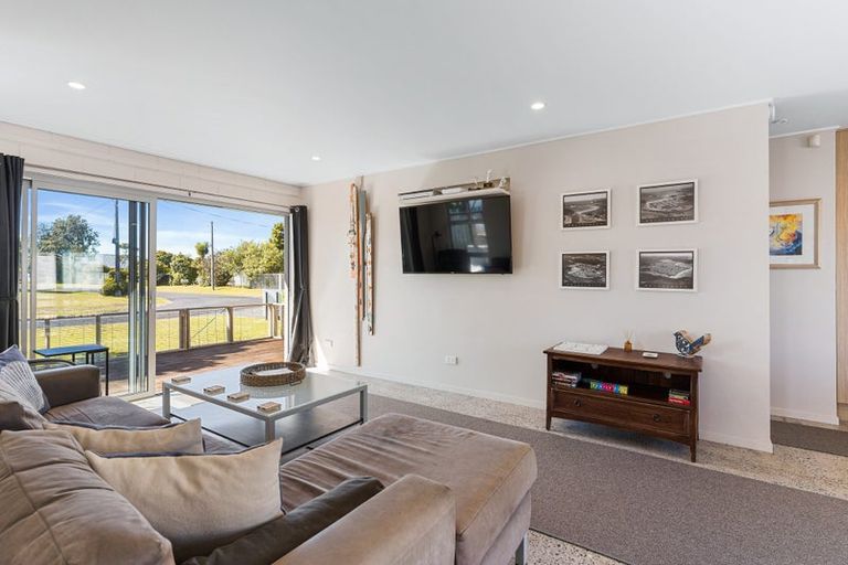 Photo of property in 203a The Square, Whangamata, 3620