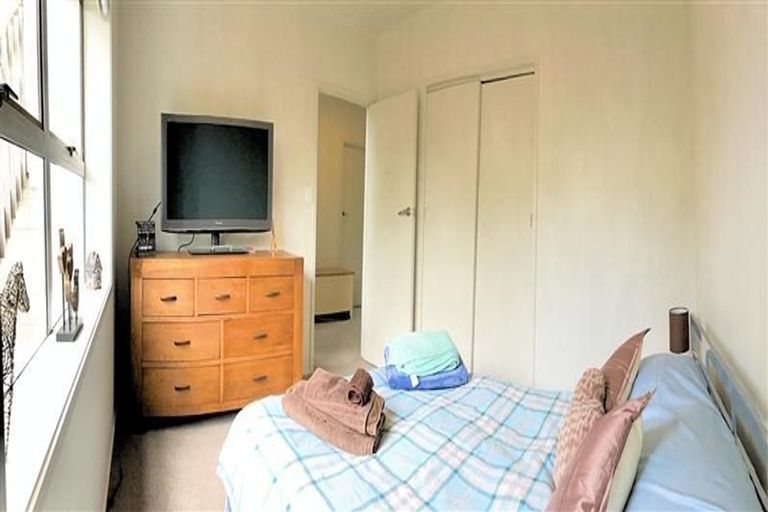 Photo of property in 2/41 Jutland Road, Hauraki, Auckland, 0622