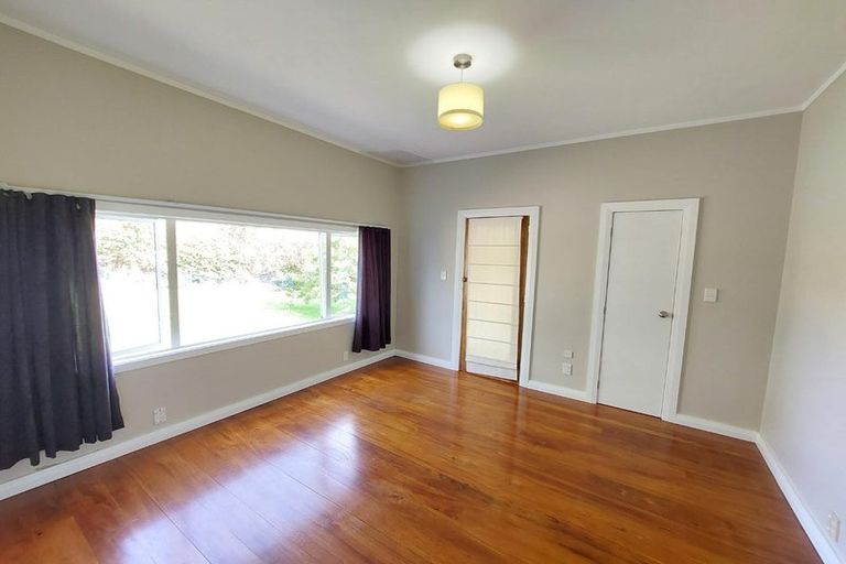 Photo of property in 31 Salisbury Road, Birkdale, Auckland, 0626