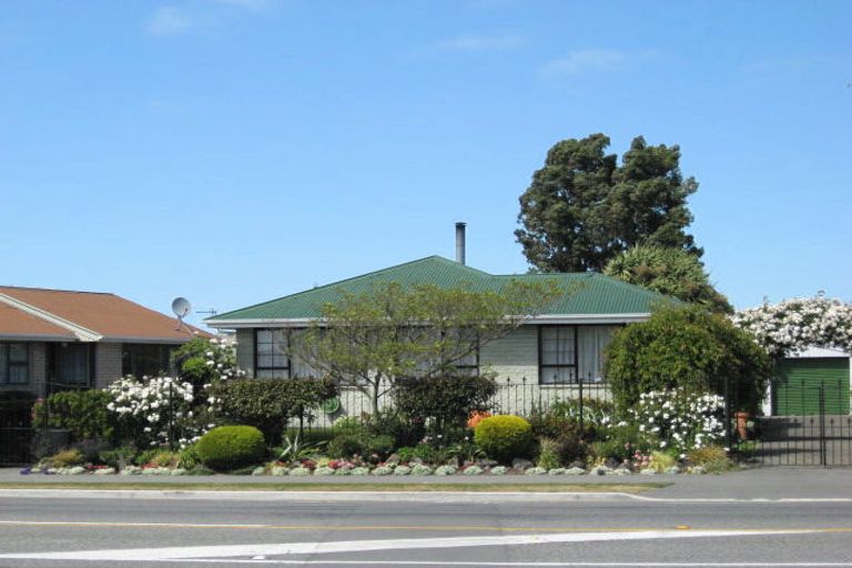 Photo of property in 413 Yaldhurst Road, Russley, Christchurch, 8042