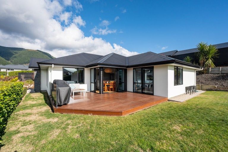Photo of property in 2 Woolshed Drive, Stoke, Nelson, 7011