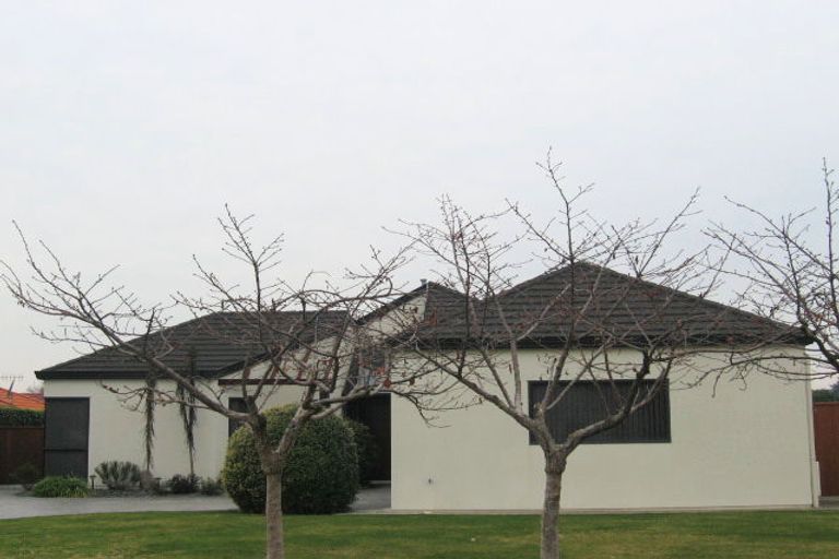 Photo of property in 4 Regent Way, Taradale, Napier, 4112