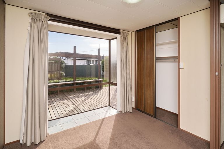 Photo of property in 49 Oldwood Street, Bishopdale, Christchurch, 8053