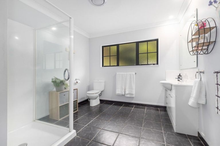 Photo of property in 25 Kilkelly Close, Tawa, Wellington, 5028