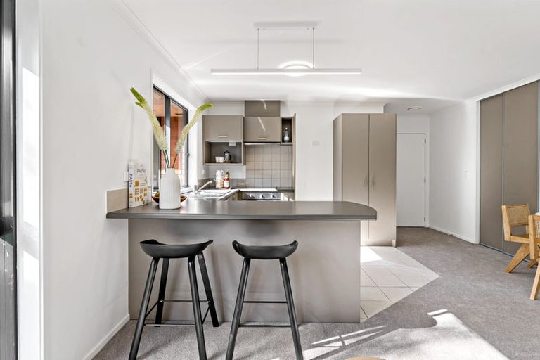 Photo of property in 113a Titirangi Road, New Lynn, Auckland, 0600