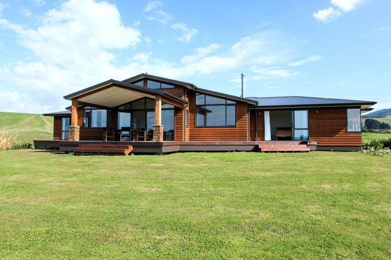 Photo of property in 65 Te Ahiawa Road, Raglan, 3297