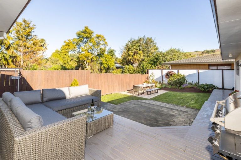 Photo of property in 6 Matthews Place, Taradale, Napier, 4112