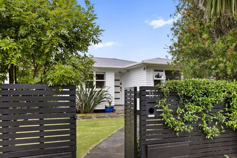 Photo of property in 11 Brennan Avenue, Te Atatu Peninsula, Auckland, 0610