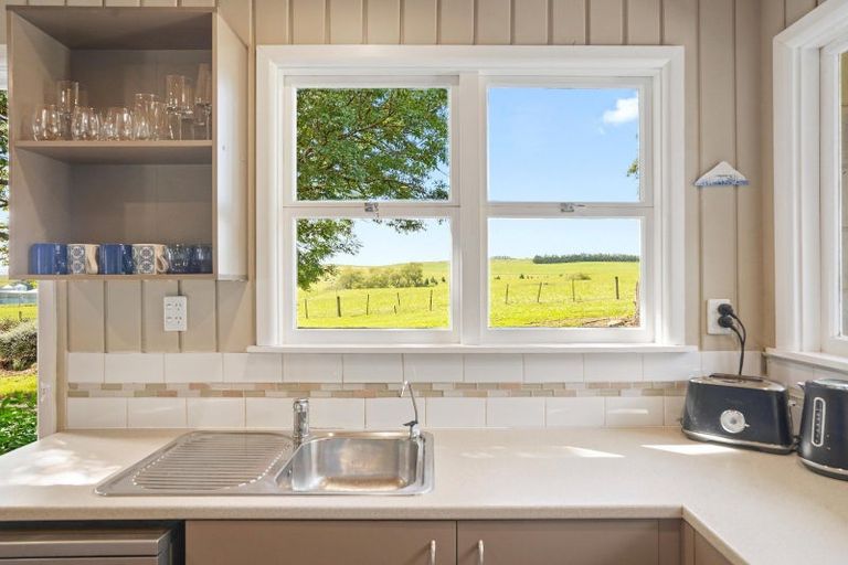 Photo of property in 379 Pyramid Valley Road, Pyramid Valley, Waikari, 7491